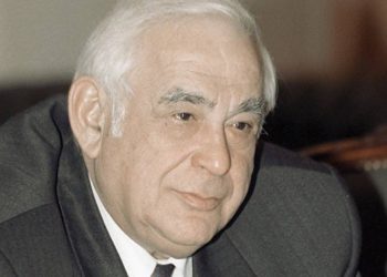 Сегодня на Байковом кладбище Киева хоронят Ефима Звягильского, бывшего первого вице-премьер-министра Украины