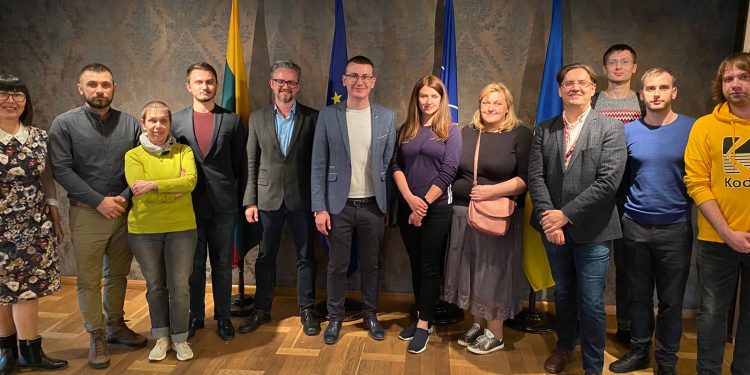 Мету сформовано, плани затверджено. Триває реалізація проекту «Стимул для незалежної журналістики в регіонах України» 1 Реалізація проекту «Стимул для незалежної журналістики в регіонах України»