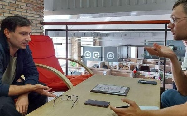 ГРОШІ у ЗМІ: «Чи треба незалежний дохід, щоб бути незалежним журналістом?» 1 Володимир Гамалиця про журналістику, яку тепер може творити одна людина і без редакції